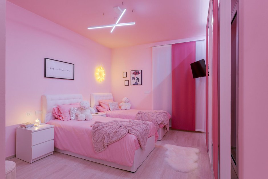 Pink colour for bedroom