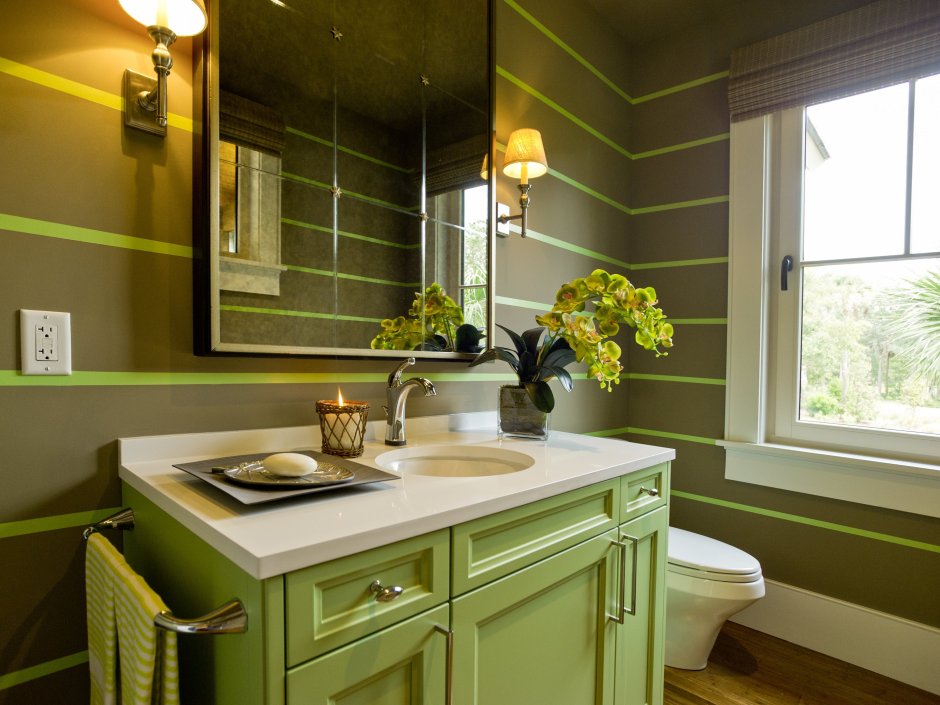 Brown and green bathroom