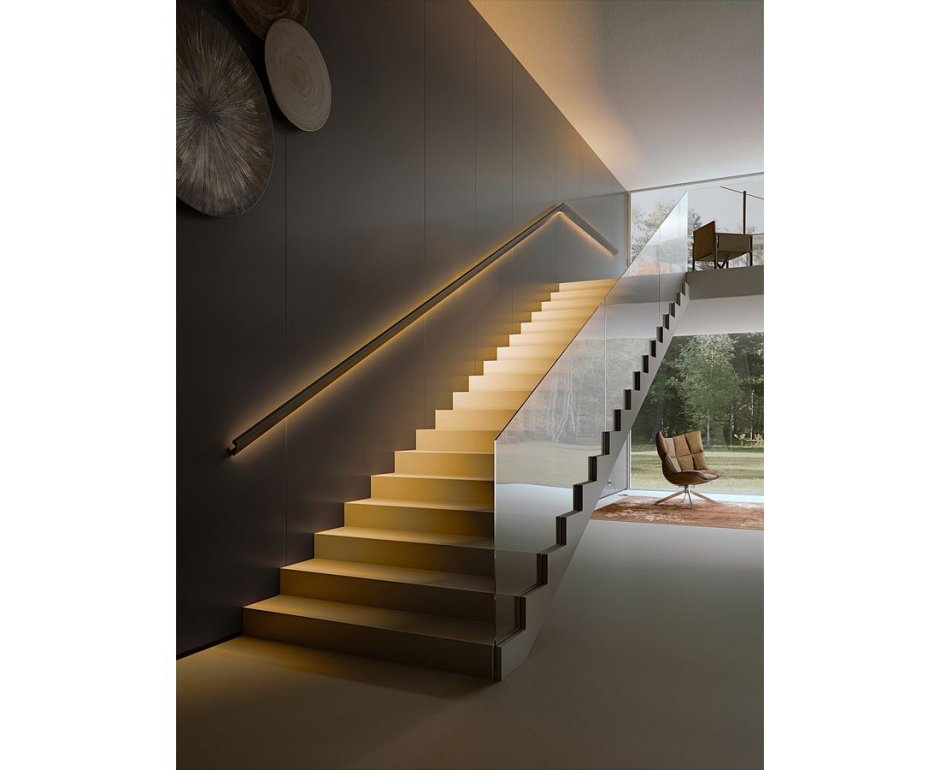 Modern staircase lighting
