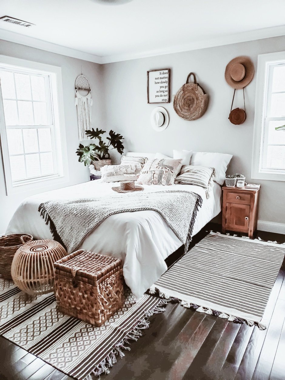 Simple bed style