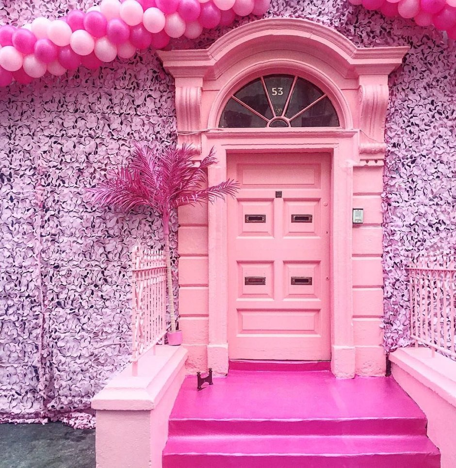 Pink colour door