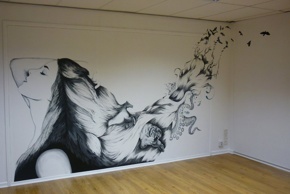 Wall painting pencil