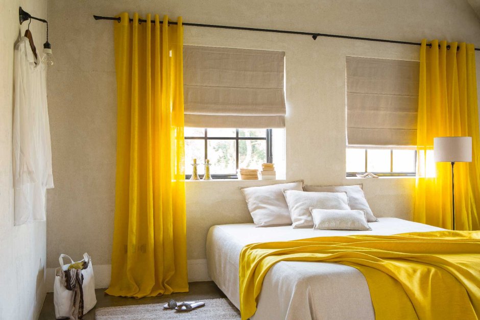 Curtain color yellow walls