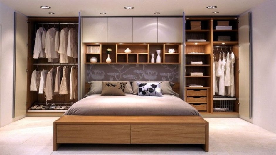 Wardrobe with bed in middle