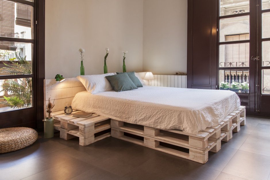 Bed from pallets