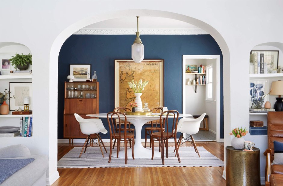 Dining table arch