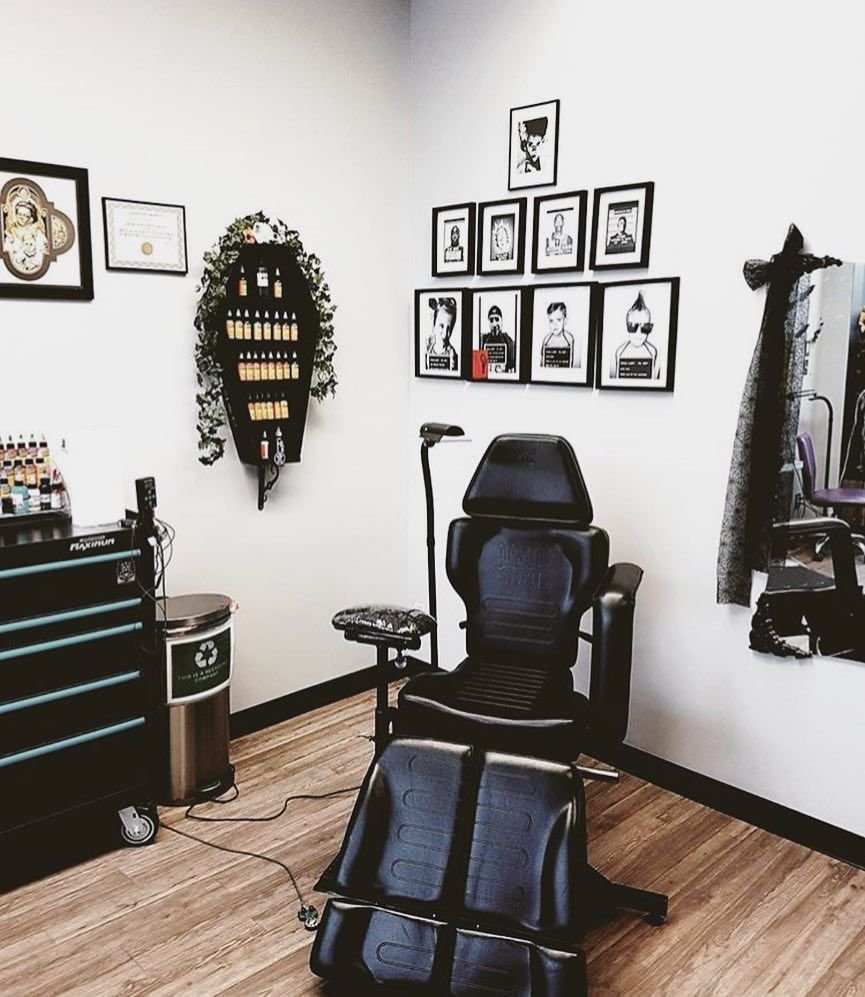 tattoo studio interior design | tattoo shop setup ideas - YouTube
