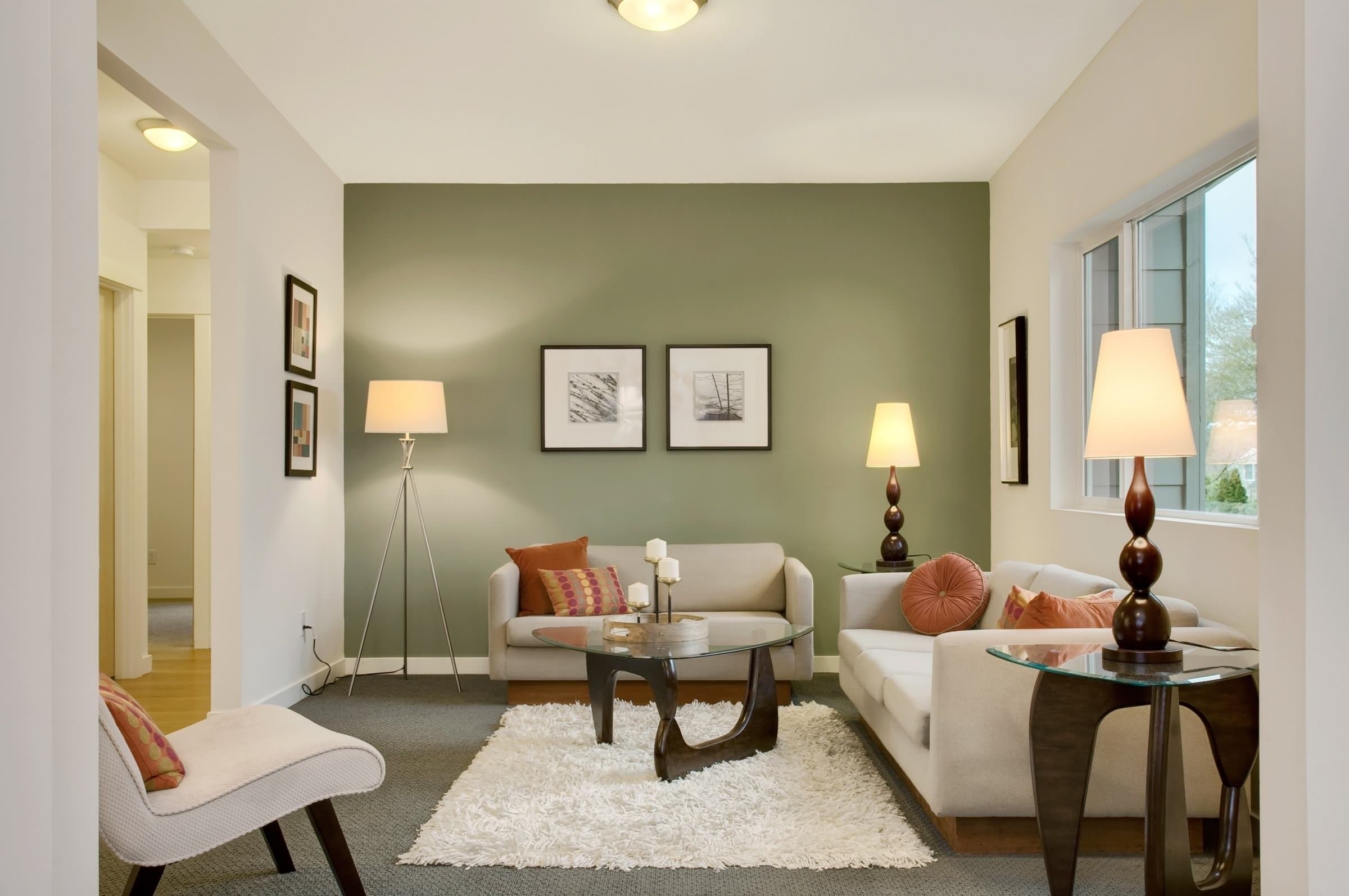 Hall living room. Dulux Sage Green. Оливковый цвет Бенджамин Мур. Оливковый цвет в интерьере. Оливковые стены в интерьере.