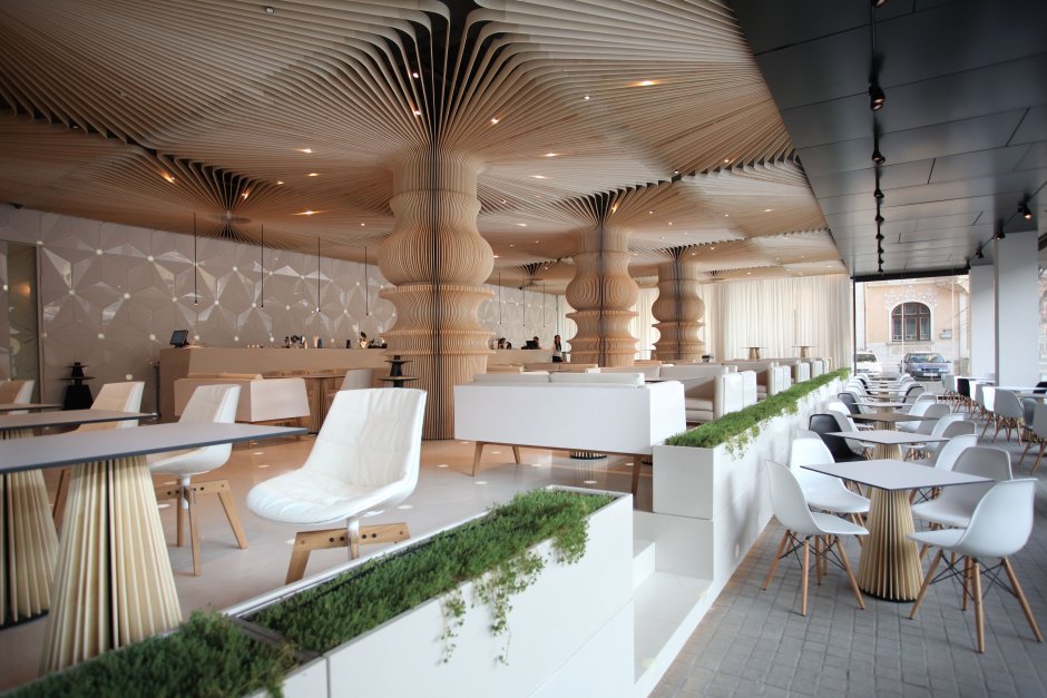 The interior of the restaurant 2021