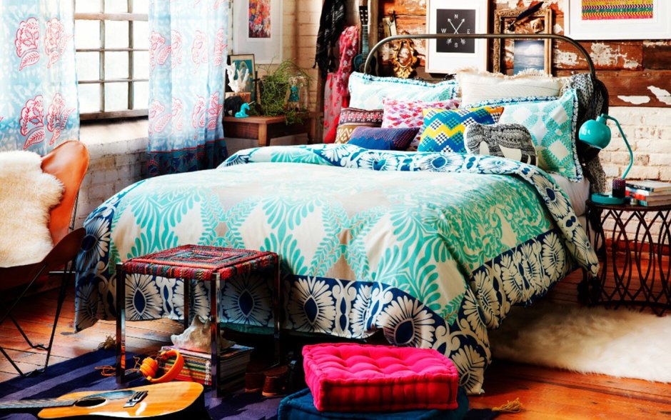 Boho style in the interior of the bedroom