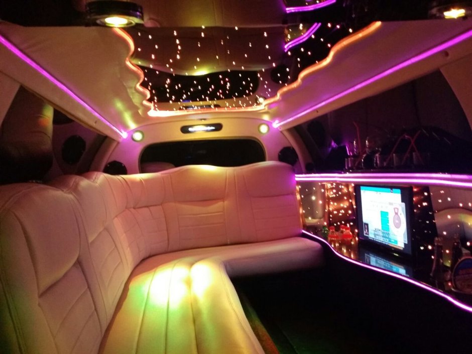 Limousine with a jacuzzi