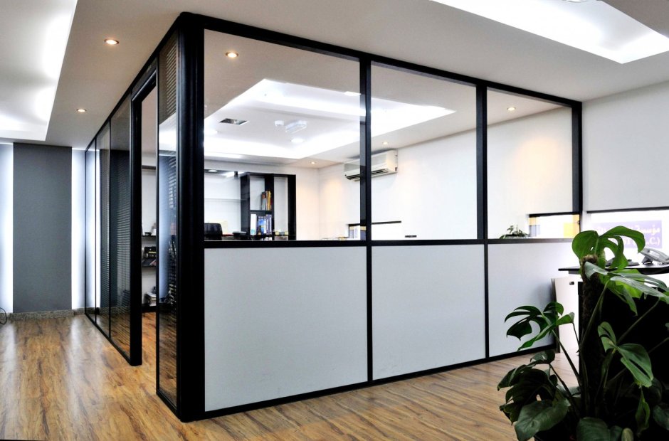 Smart partitions in the office