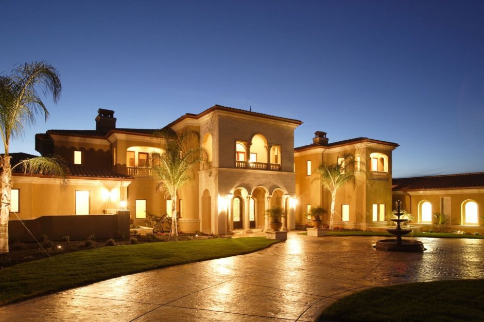 Luxurious house
