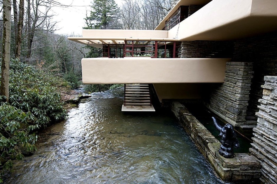 F. L. Wright: House over the waterfall