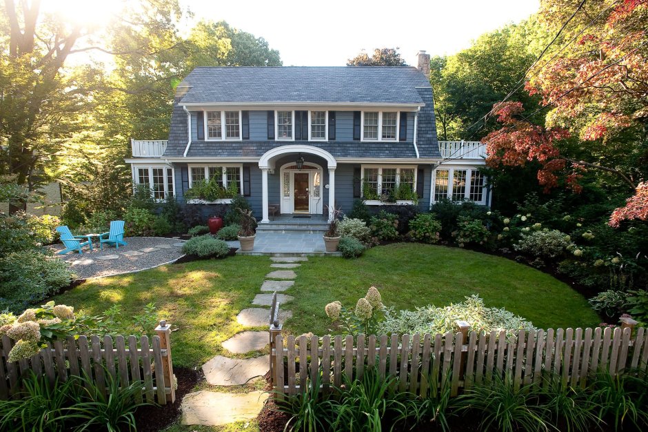 Colonial style in the landscape