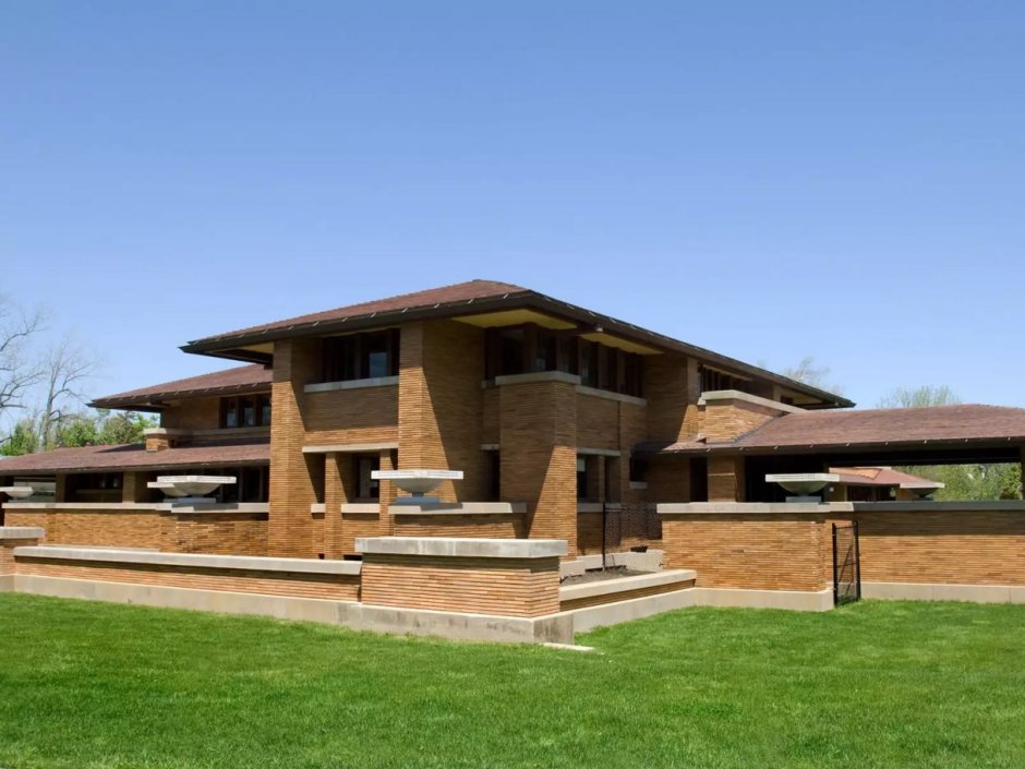 Architecture Lloyd Wright in Bucha