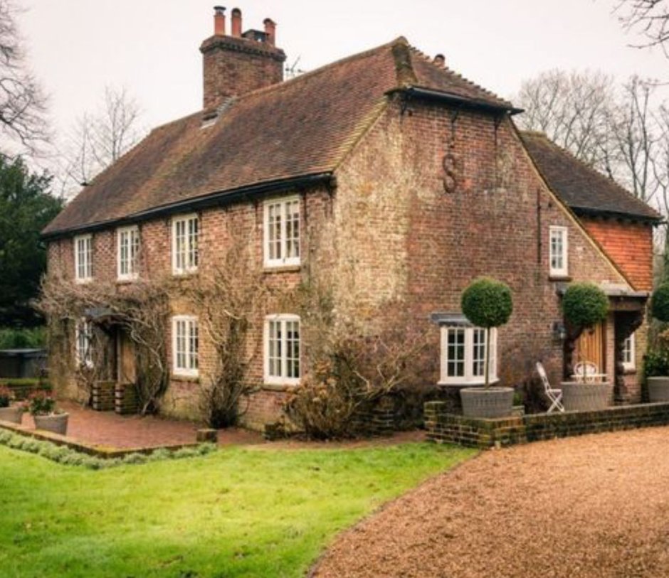 Tudor mansion in England
