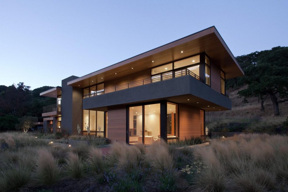 Modern House is one -story