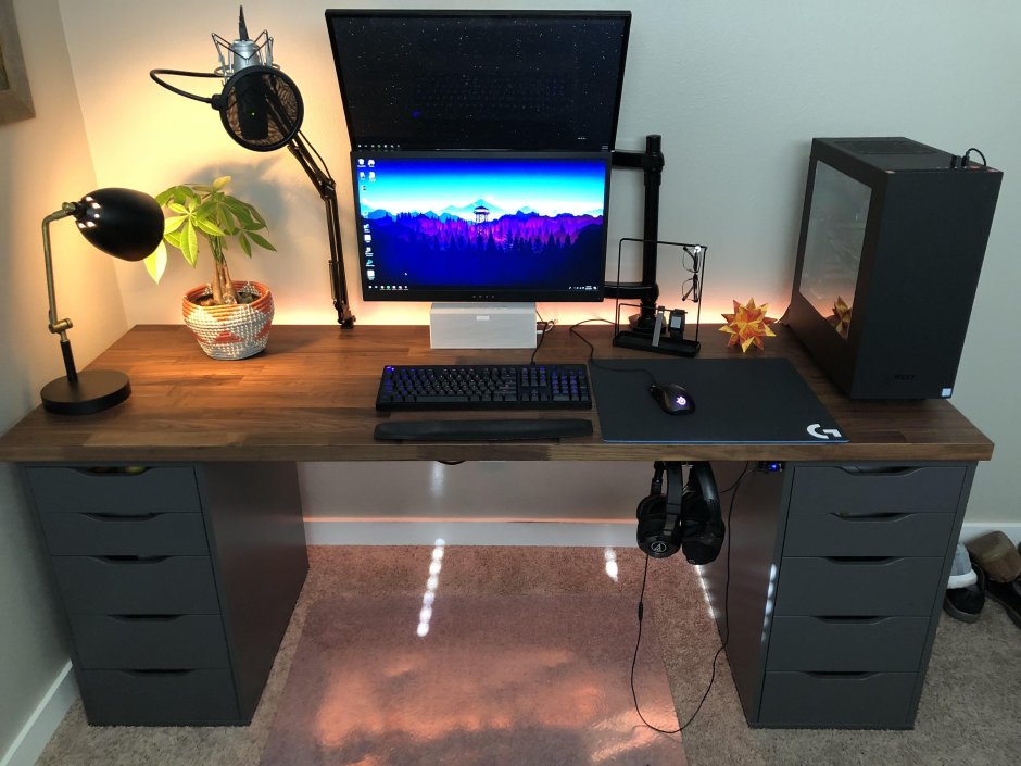 Computer desk setup