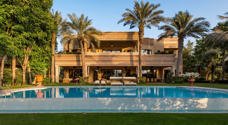 Dubai luxury mansion