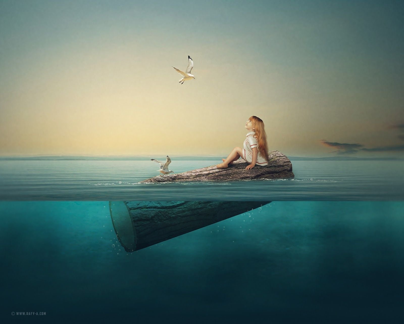 О чем мечтает вода. Фотоманипуляции в фотошопе. Девушка мечтает о море. Фотоманипуляции+море. Девушка море сюрреализм.