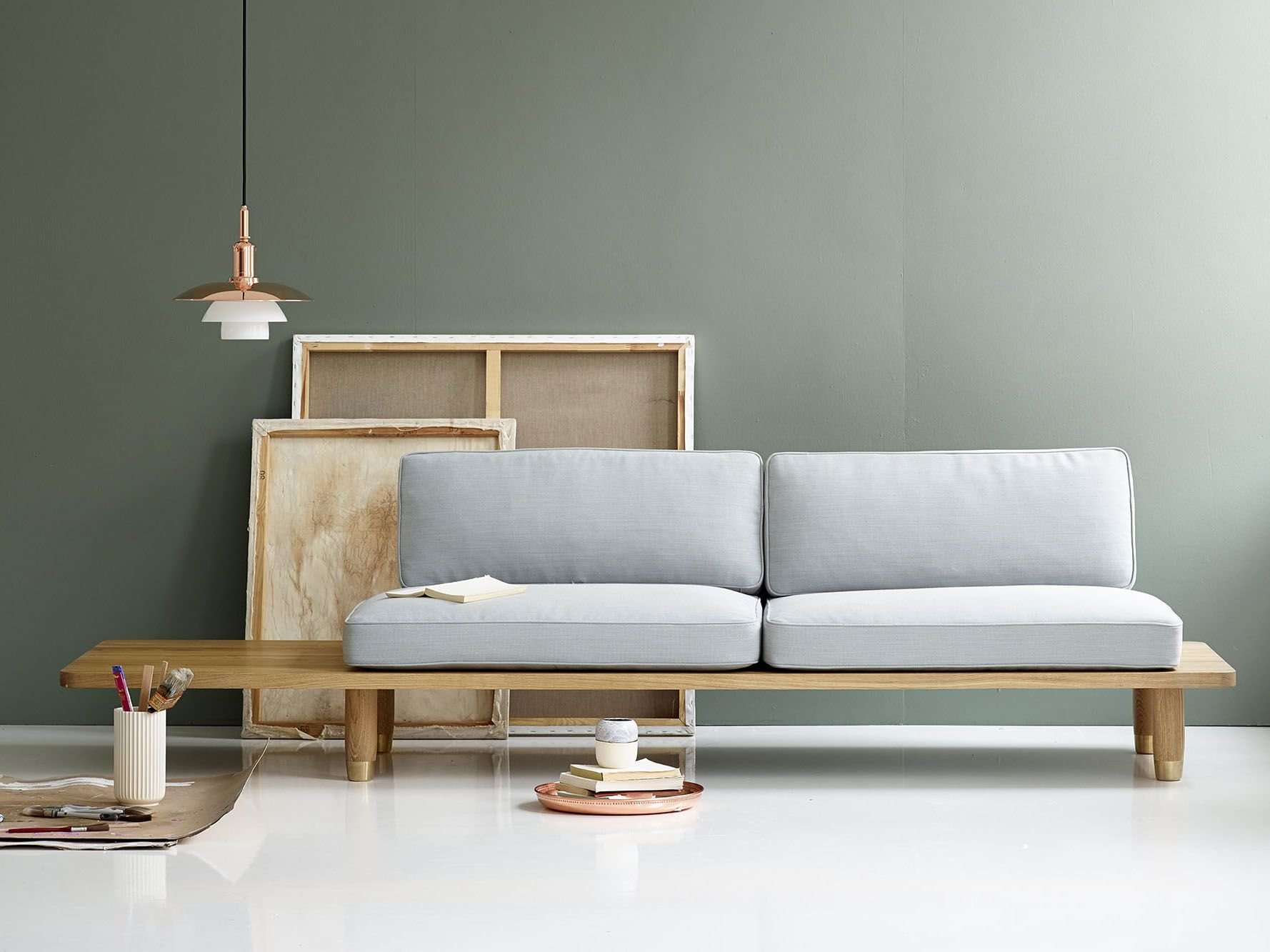 Sofa pictures. Дизайнерские диваны. Современные дизайнерские диваны. Дивин в скандинавском стиле. Деревянный диван в скандинавском стиле.