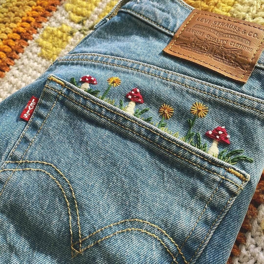 Embroidery Jeans  Embroidered clothes, Embroidery jeans, Jeans diy