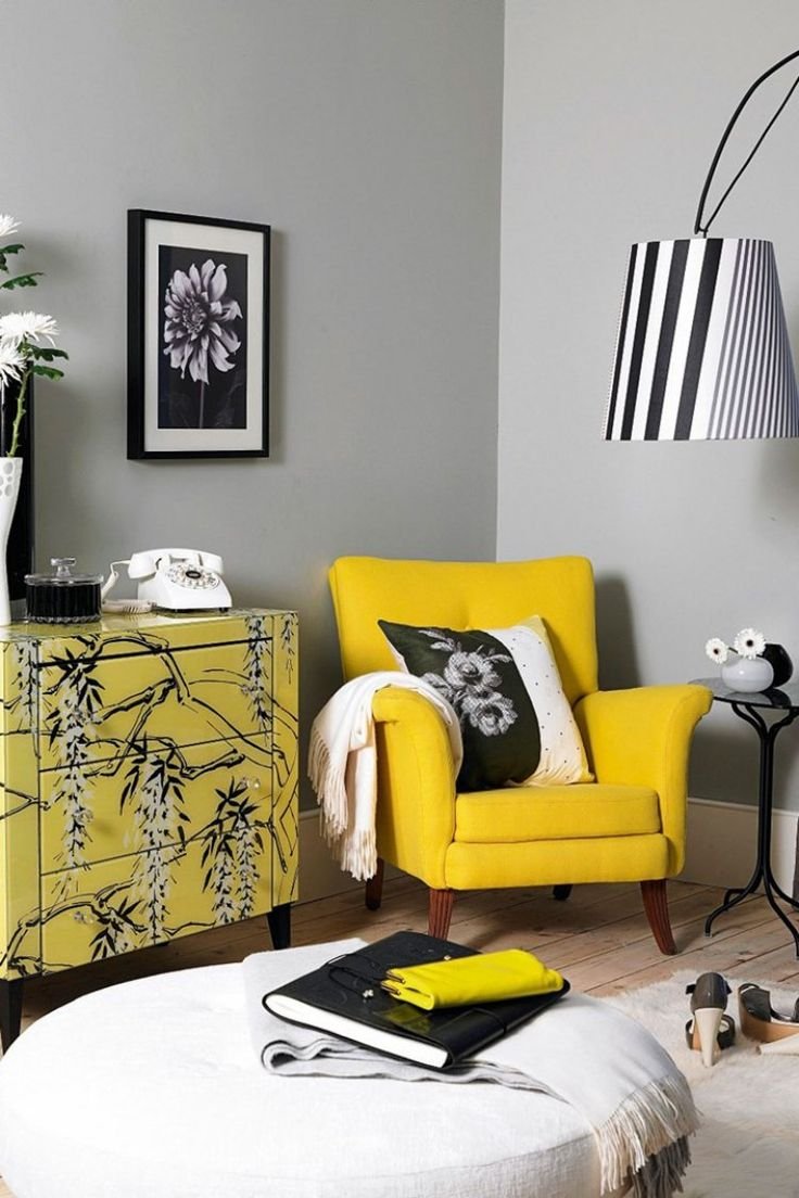 Yellow and white room