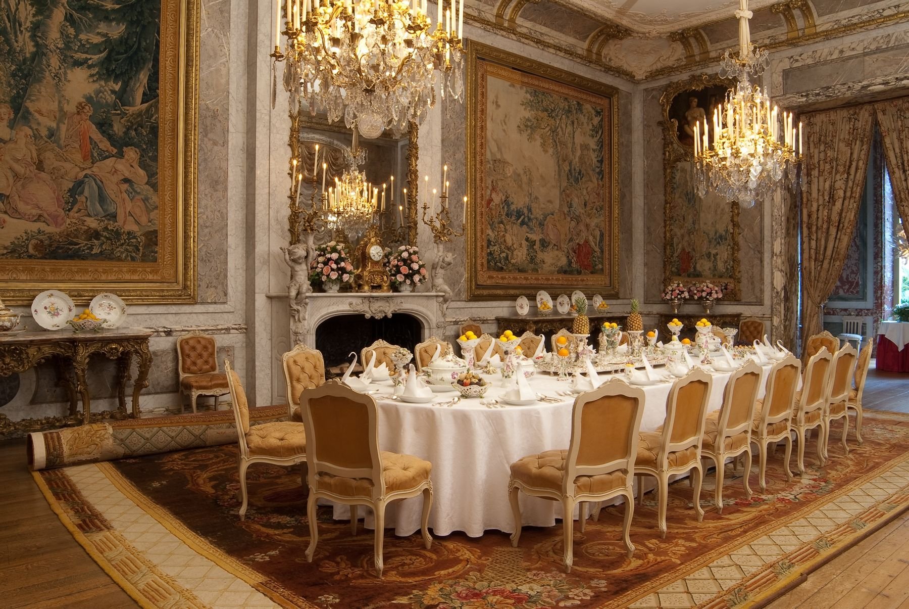 Обед во дворце