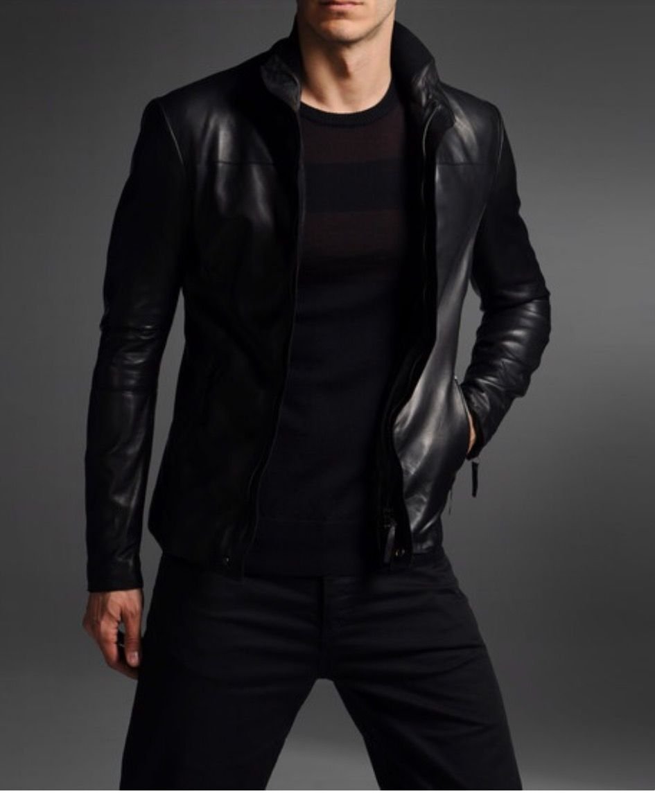 Куртка мужская черного цвета. Armani Mens Leather Jacket. Анорак Эмпорио Армани. Чёрная кожаная куртка мужская. Мужчина в кожаной куртке.