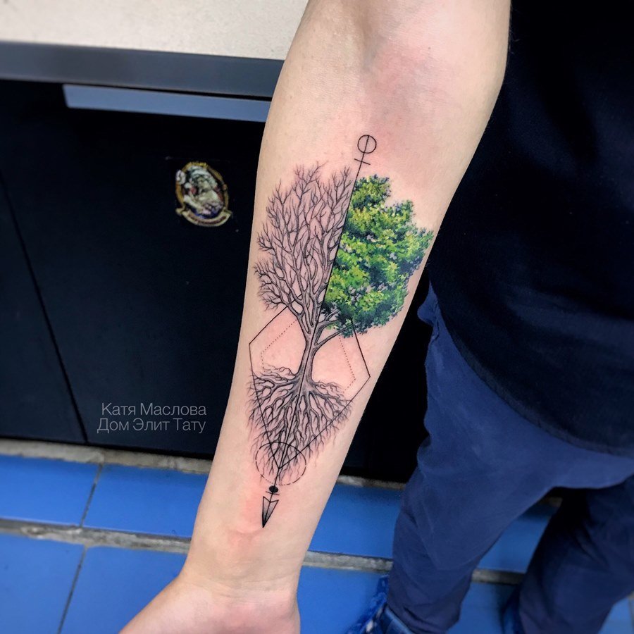 Leaves wrapped around the arm 🌿 Beautiful work by Ria @tattooist_ria over  at University. Book her for your next tattoo, link in bio! ... | Instagram