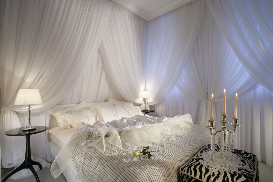 Romantic bedroom light