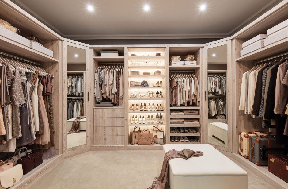 Modern closet design