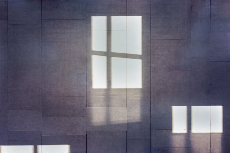Light and shadow wall