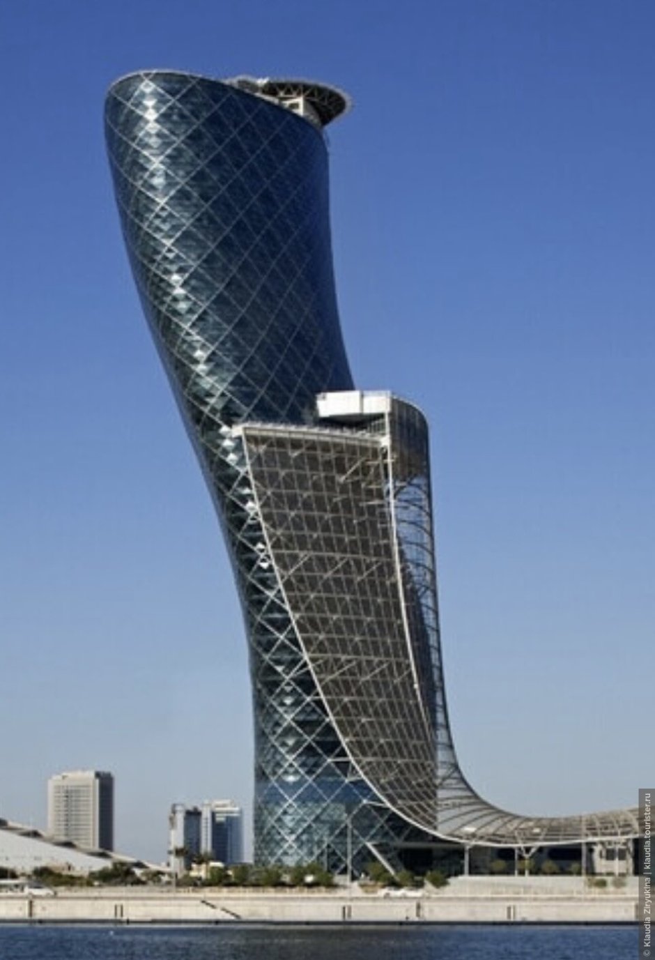 Capital gate tower structure