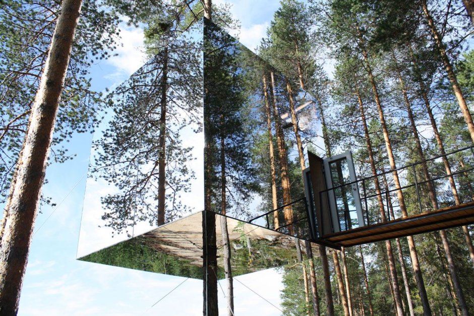 Treehouse glamping