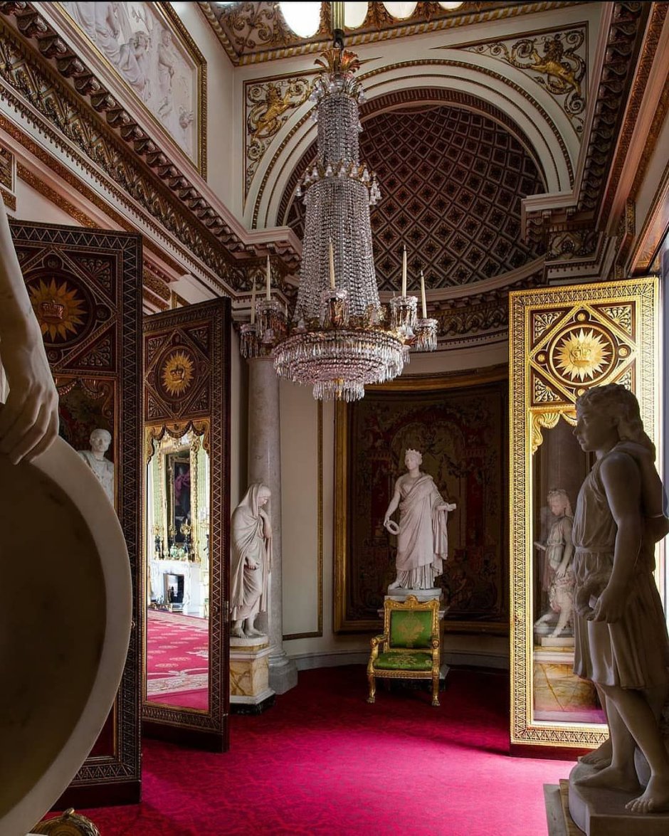 Buckingham palace interior