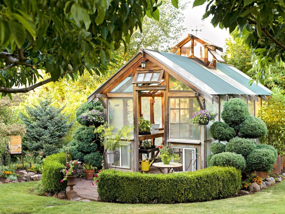 Attached greenhouse