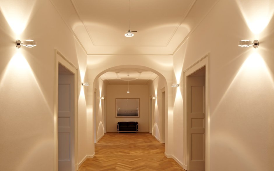 Corridor ceiling light