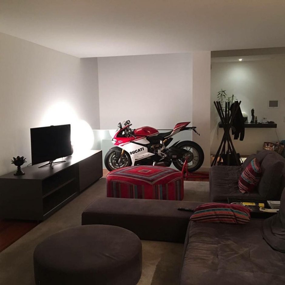Moto garage