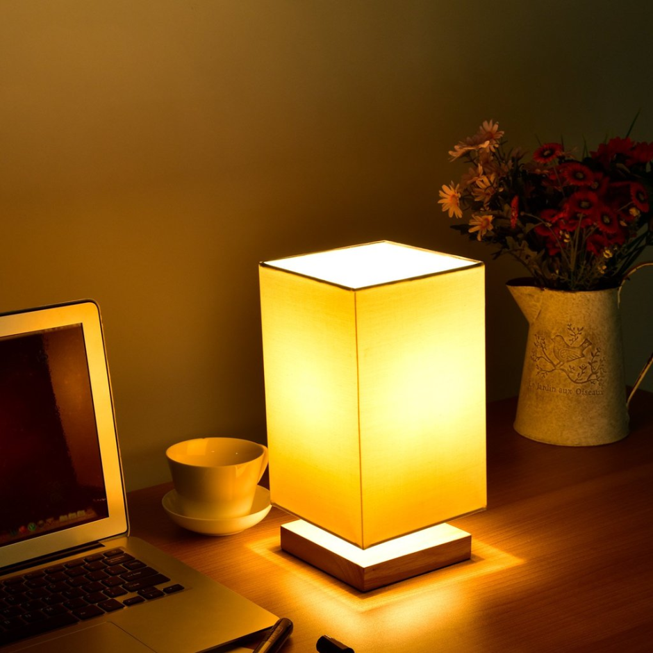 Night table lamp