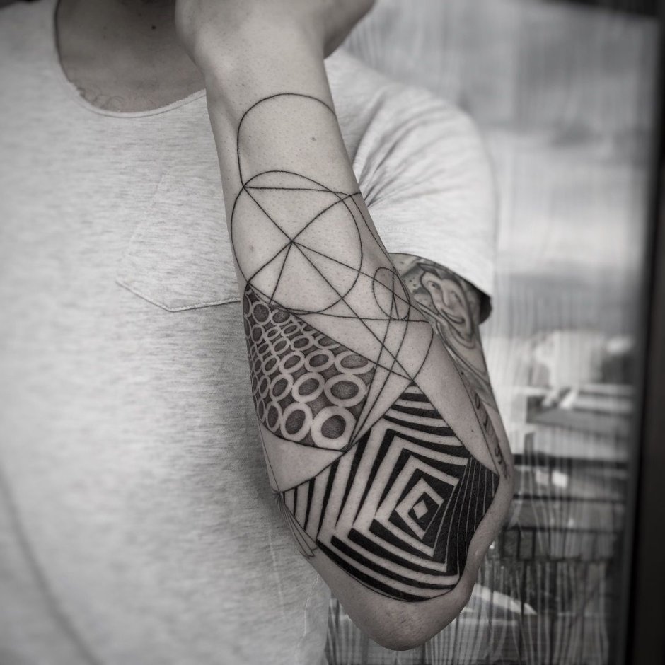 Embrace Art with an Abstract Geometric Sleeve Tattoo
