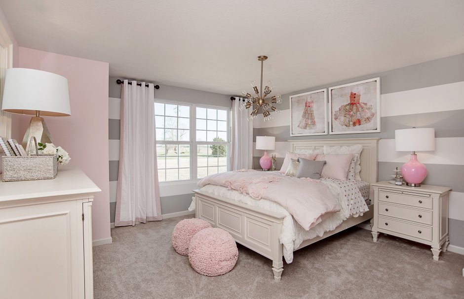 Pink teen room