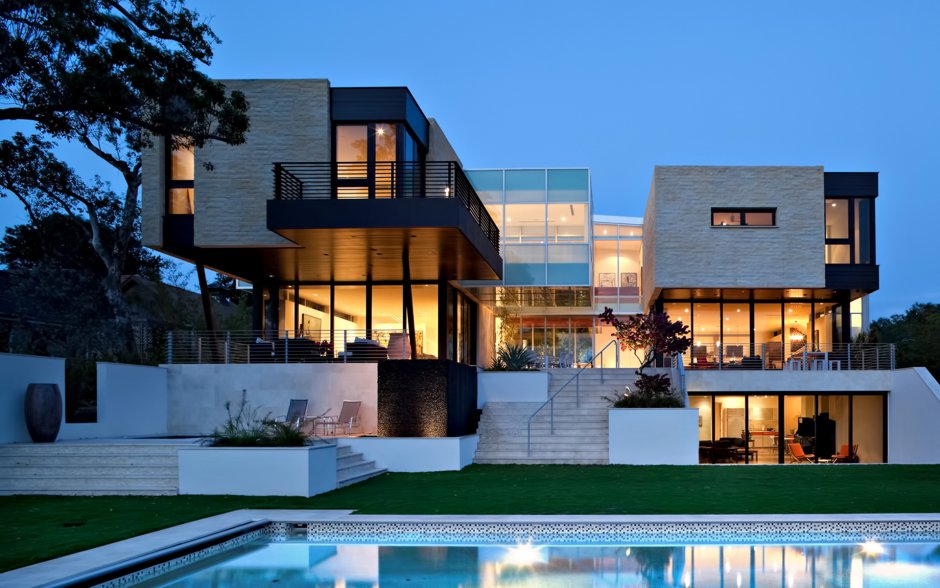 Luxury house canada