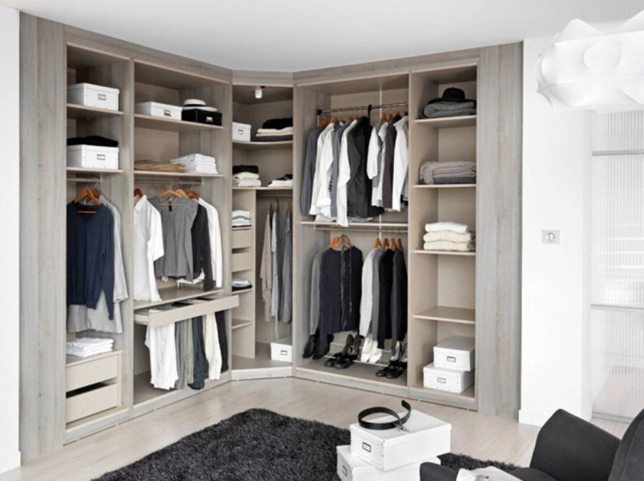 Linen closet modern