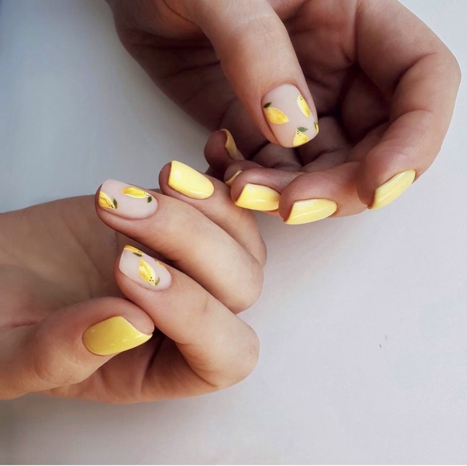 Nail design yellow