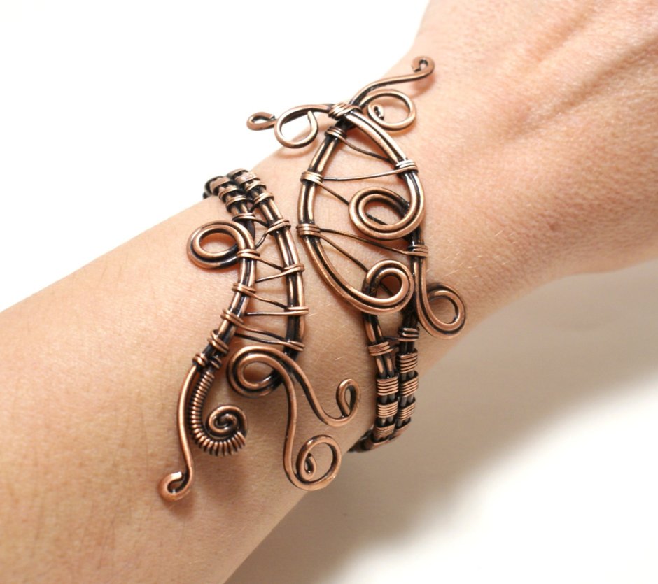 Wire Wrapped Bracelet Tutorial * Moms and Crafters
