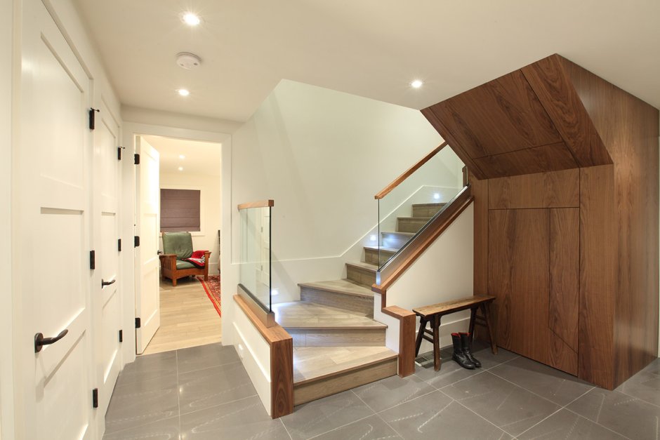 Basement stairs design