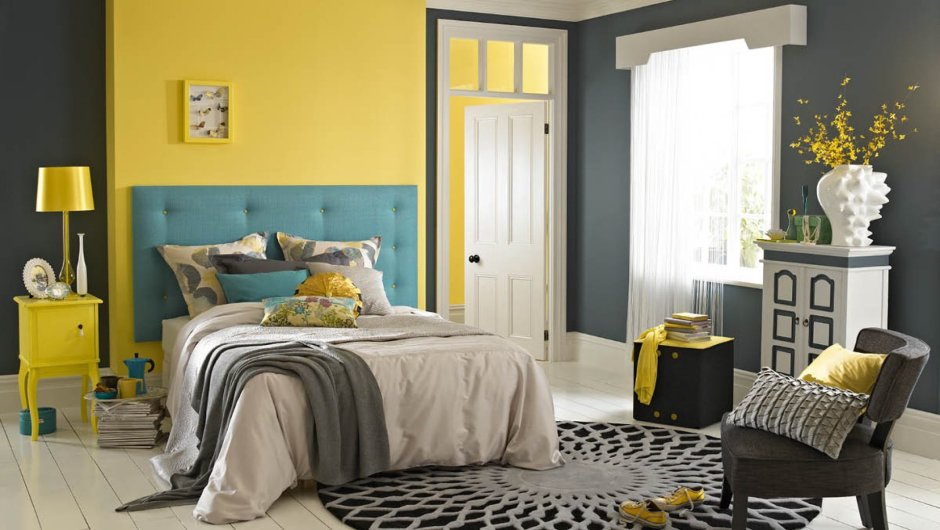 Yellow and grey palette