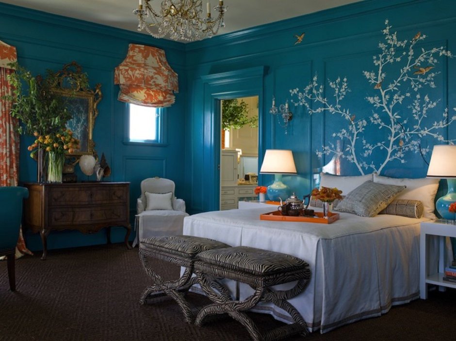 Light blue wall bedroom